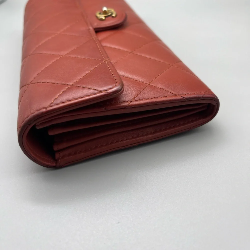 ❤️CHANEL Red Quilted Leather Wallet/Clutch